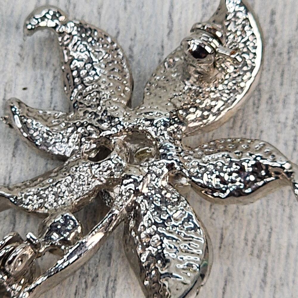 Vintage Daisy Floral Brooch Pin Silver Tone Clear Glass Gem Faux Pearl Scarf Pin - Picture 6 of 6